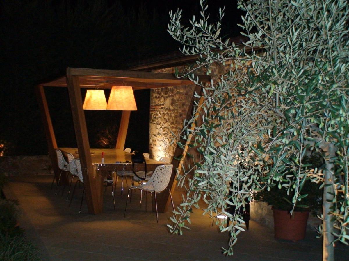 Appartamento In Villa Con Piscina - Mhateria Relais Риньяно-сулл'Арно Екстер'єр фото