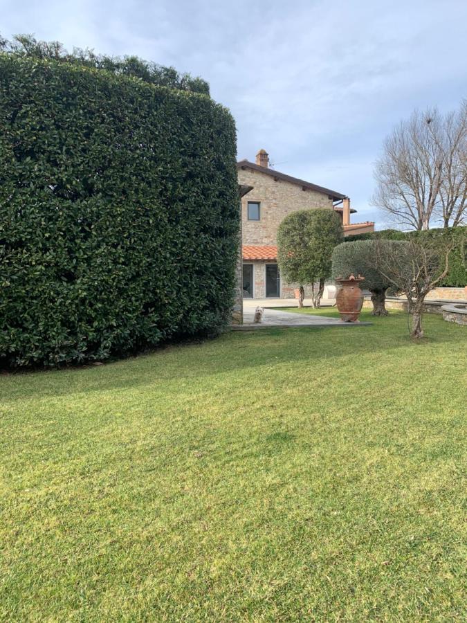 Appartamento In Villa Con Piscina - Mhateria Relais Риньяно-сулл'Арно Екстер'єр фото