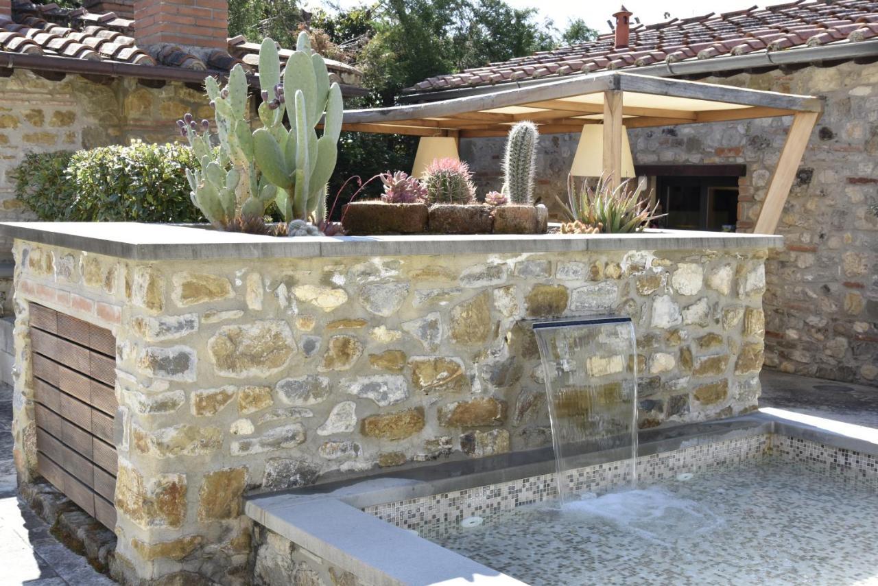 Appartamento In Villa Con Piscina - Mhateria Relais Риньяно-сулл'Арно Екстер'єр фото